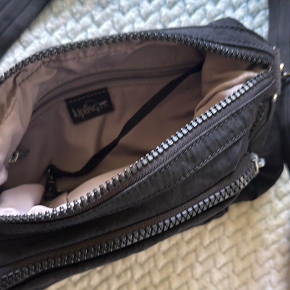 Kipling Black and Tan Crossbody Bags bundle - Picture 4 of 9